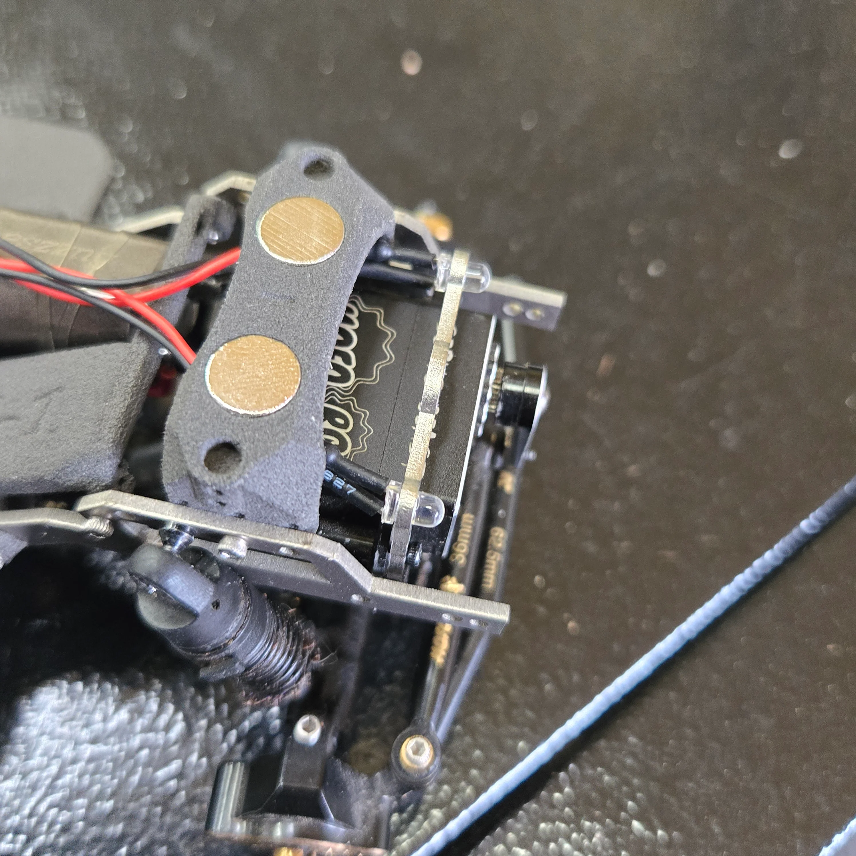 Mofo RC | ServoLite 6061 Aluminum Multi-Function Bracket for Micro Crawlers - Image 6